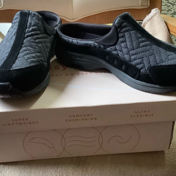 New in the box Black Traveltime Easy Spirits 9WW 9 Double Wide - Picture 4 of 8